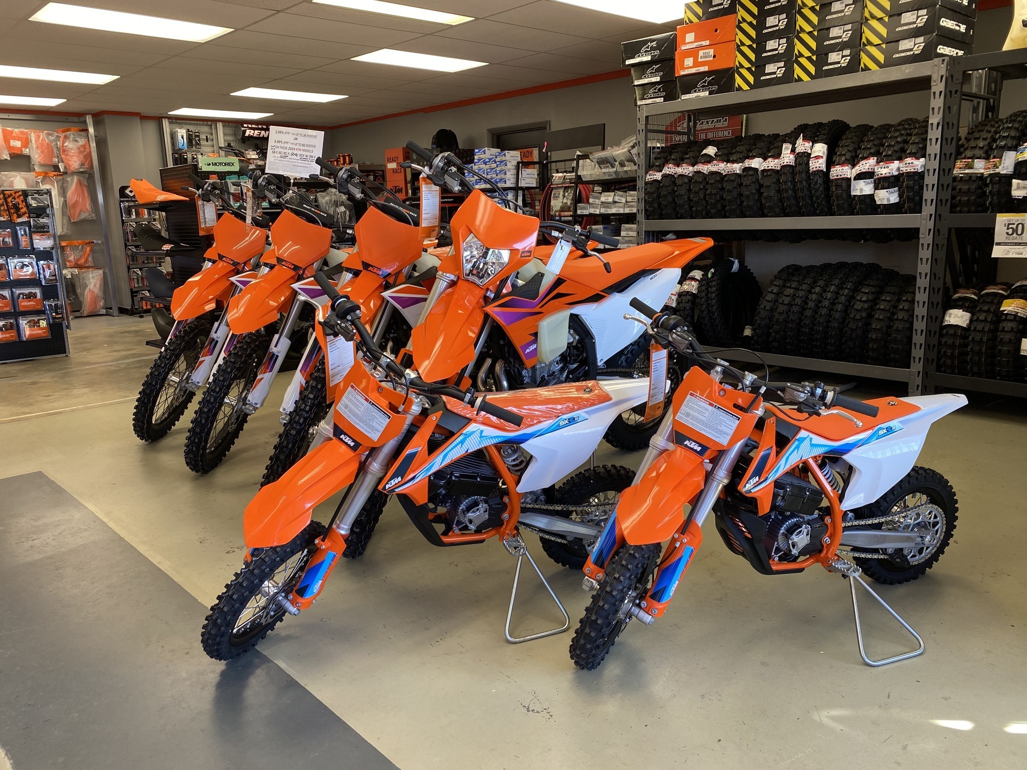 New Delivery Sales KTM- 450 SX-F - 250 SX-F Dirt Bike