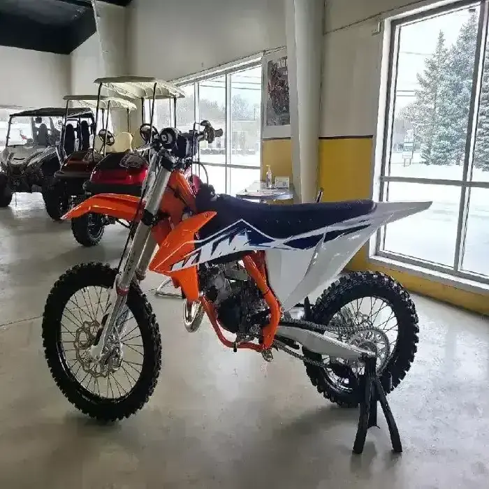 DROPED NEW 2022 KTM Standard Motorcycle SX 125 150 SX Dirt Bike