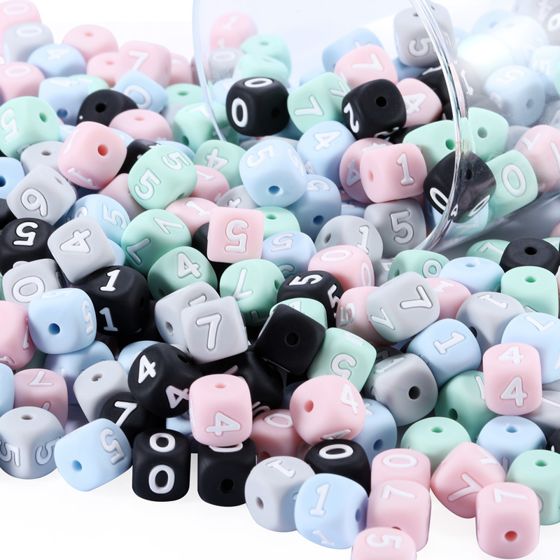 Wholesale Loose Soft Rubber Baby Bead Custom Crochet Letters Natural Wooden Silicone Bead Kit Jewellery Making Beads