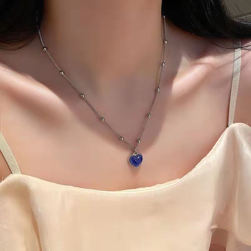 Color Changing Heart Pendant Necklace For Women Simple Design Temperature Sensitive Stone Peach Choker Necklace Party Jewelry