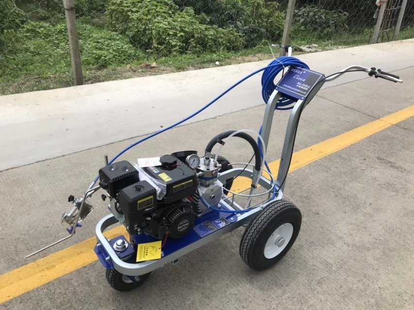 Pavement marking equipment Plunger Pump Gasoline Cold Spray Road Marking Machine