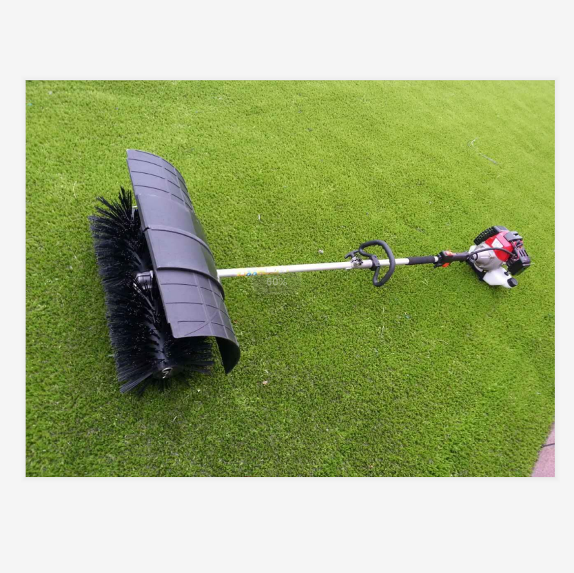 Hot Sale Hand-pushed Lawn Comber Brush Machine For Artificial Grass sweep