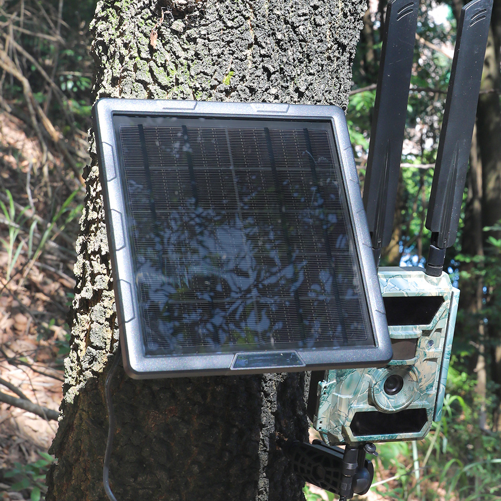 Solar Power Panel Pack Built In Battery 18000mAh Battery 12V 5W IP67 Outdoor Waterproof For Trail Hunting Camera