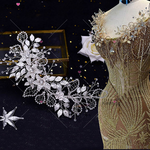 WHD-082 Keering 3D Flower Leaves Ornate Wholesale Handmade Custom Sew-on Bridal Crystal Applique Wedding Dress