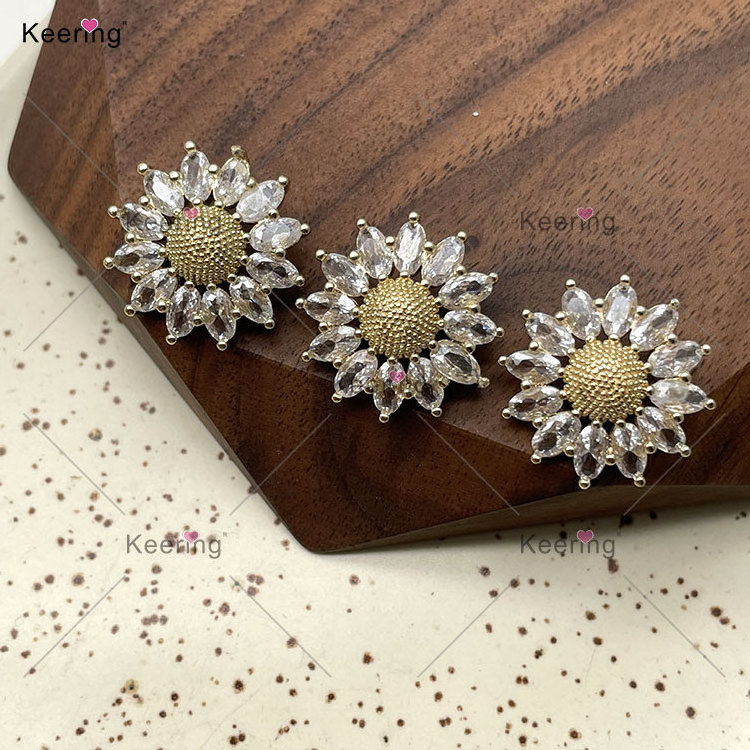 WBK-1621 Keering Gerbera Flower Shape Zircon Decoration Shank Large Rhinestone Crystal Coat Buttons For Clothes