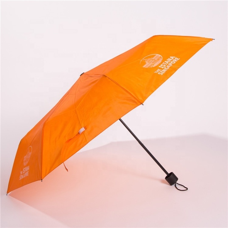 Top quality 3 fold umbrella uv polyester nylon automatic mini capsule umbrella pocket promo raining umbrellas with custom logo