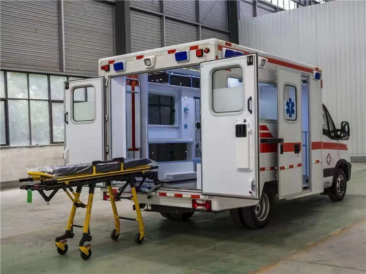 Hot 100-160HP Hospital Transit Vehicle Iveco Rescue Ambulance