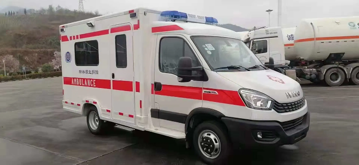 Hot 100-160HP Hospital Transit Vehicle Iveco Rescue Ambulance