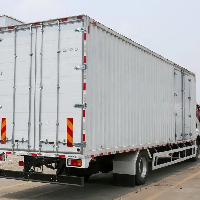 GIGA ISUZU VC Series Trucks 15 to 50 Ton Cargo Truck Box Trucks with Tailgate for Auxiliary Loading