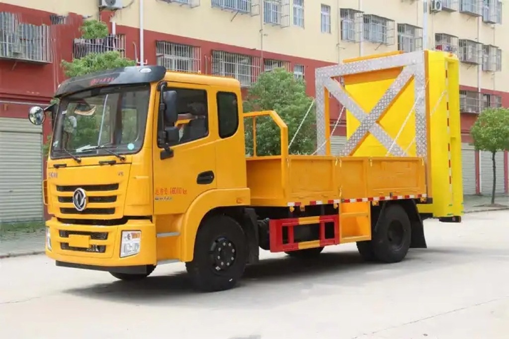 China Anti collision buffer truck,crash proof truck,truck mounted attenuator For Sale Factory Price