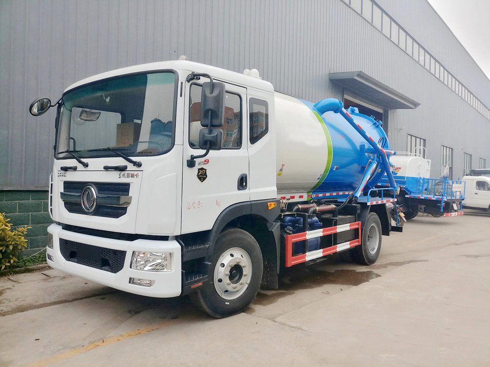 4X2 Dongfeng D9 15cbm Vacuum Sewage Suction Truck Sewer Tank Truck Septic Tank Truck with High Pressure Water Cleaning