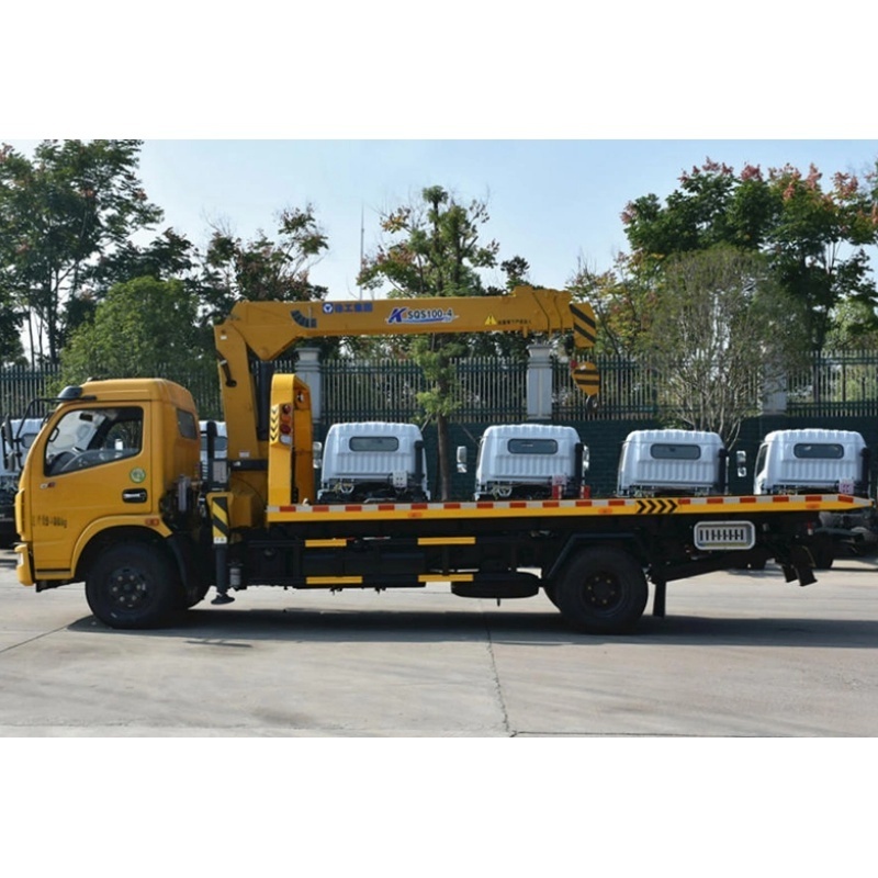 dongfeng Truck-mounted Crane New factory supply 4*2  tow truck crane euro 2/3/4 light tow truck with Hydraulic boom