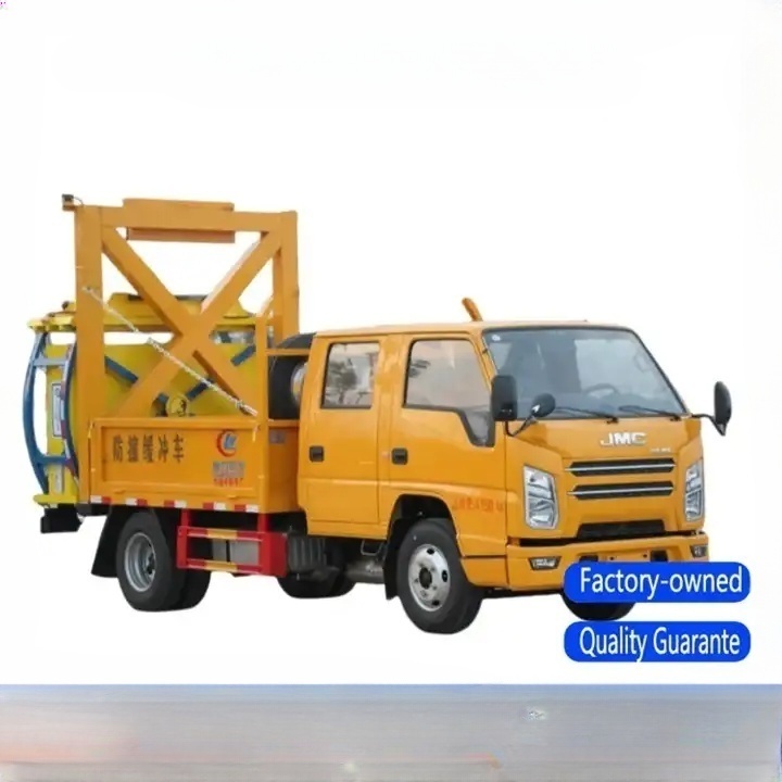 4x2 Anti Collision Buffer Truck mounted attenuator traffic crash proof truck for saleTraffic Accident Treatment