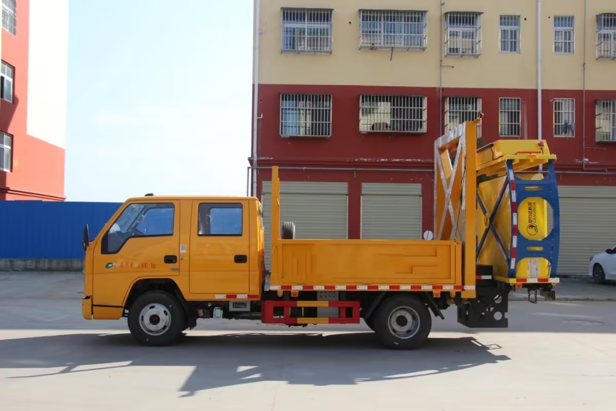 Anti Collision Buffer Truck mounted attenuator traffic crash proof truck for saleTraffic Accident Treatment