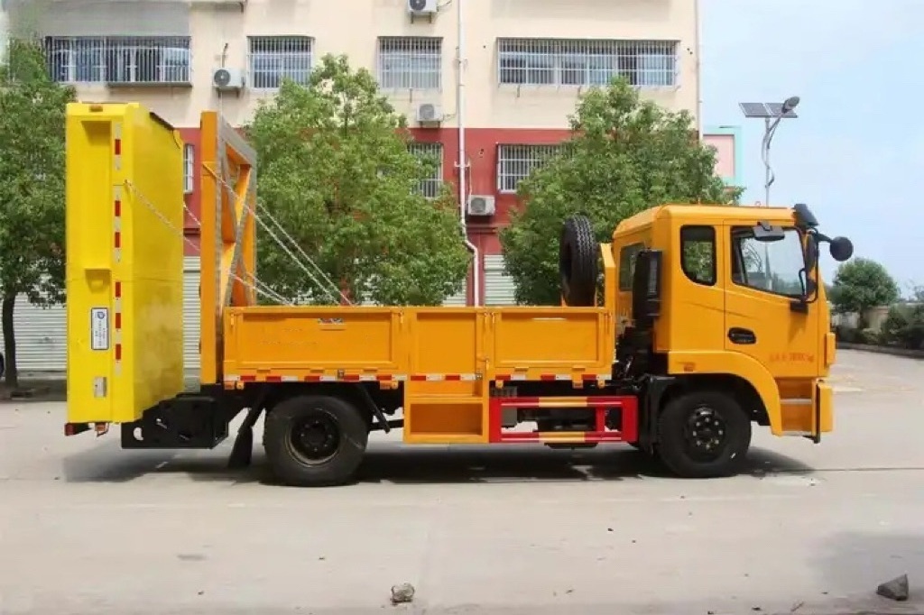 China Anti collision buffer truck,crash proof truck,truck mounted attenuator For Sale Factory Price