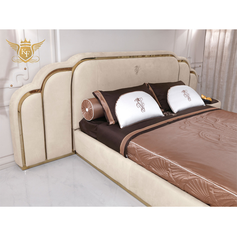 Factory Custom Light Luxury Bed Room Furnitures Double Bed Queen Size Fabric Bed