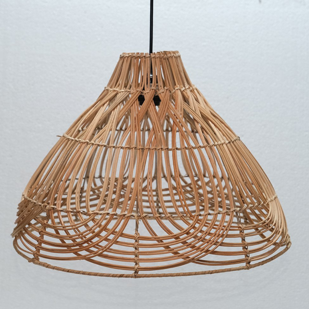 Super Modern 2024 Hot Selling Southeast Wicker Lamp Ceiling Light Fixture Chandelier Lampshade Rattan Light made in Vietnam