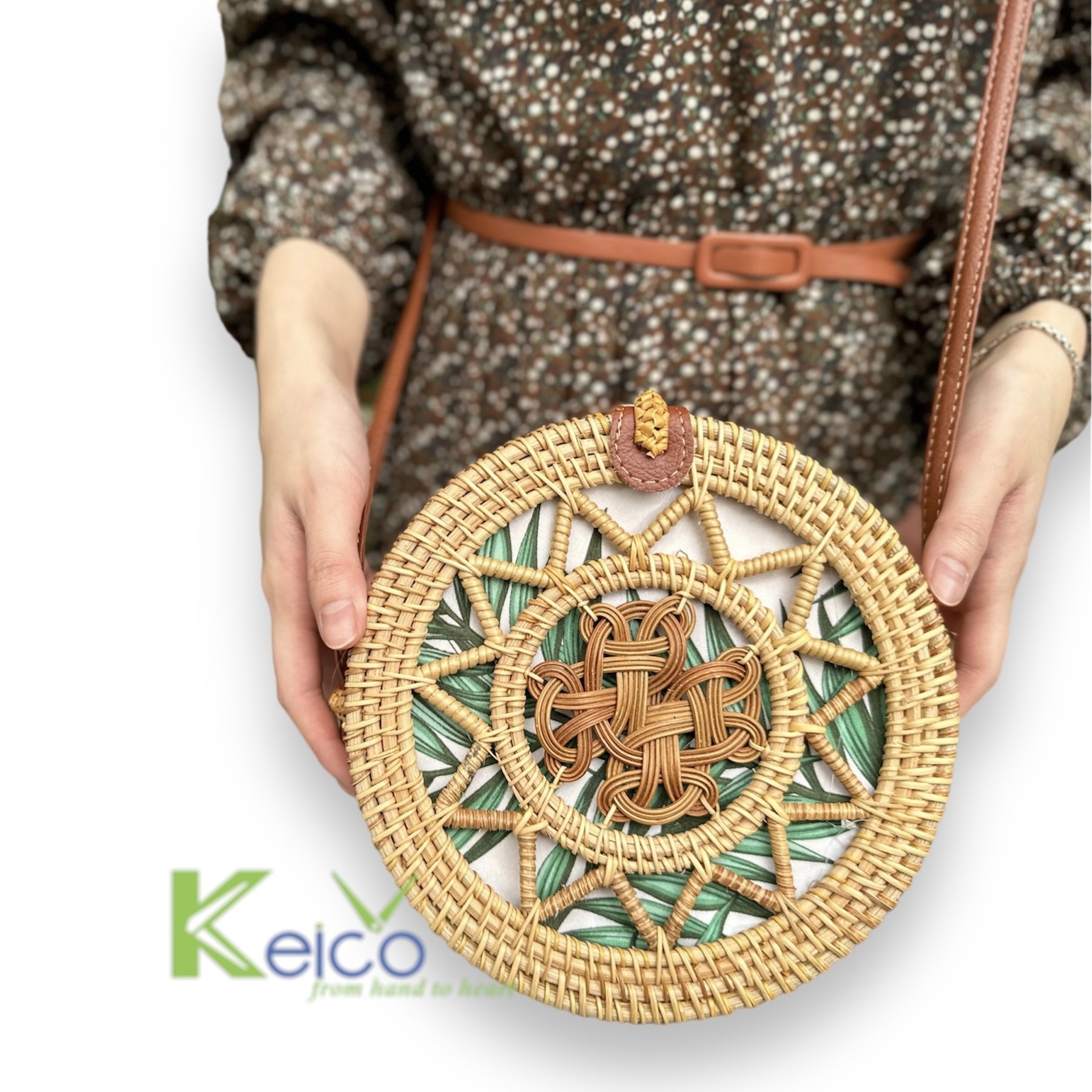 Vietnam rattan round Pentagram women's handbags handmade Rattan Bag with Shoulder Leather Straps Natural Chic Handbag