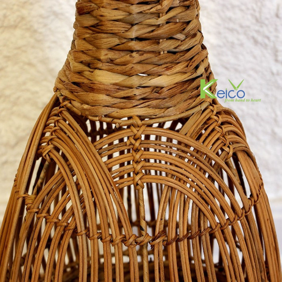 2024 Keico Collection Handmade Rattan and Seagrass Vase Random Shape for Hanging Art Decoration in Resort Hotel Restaurant