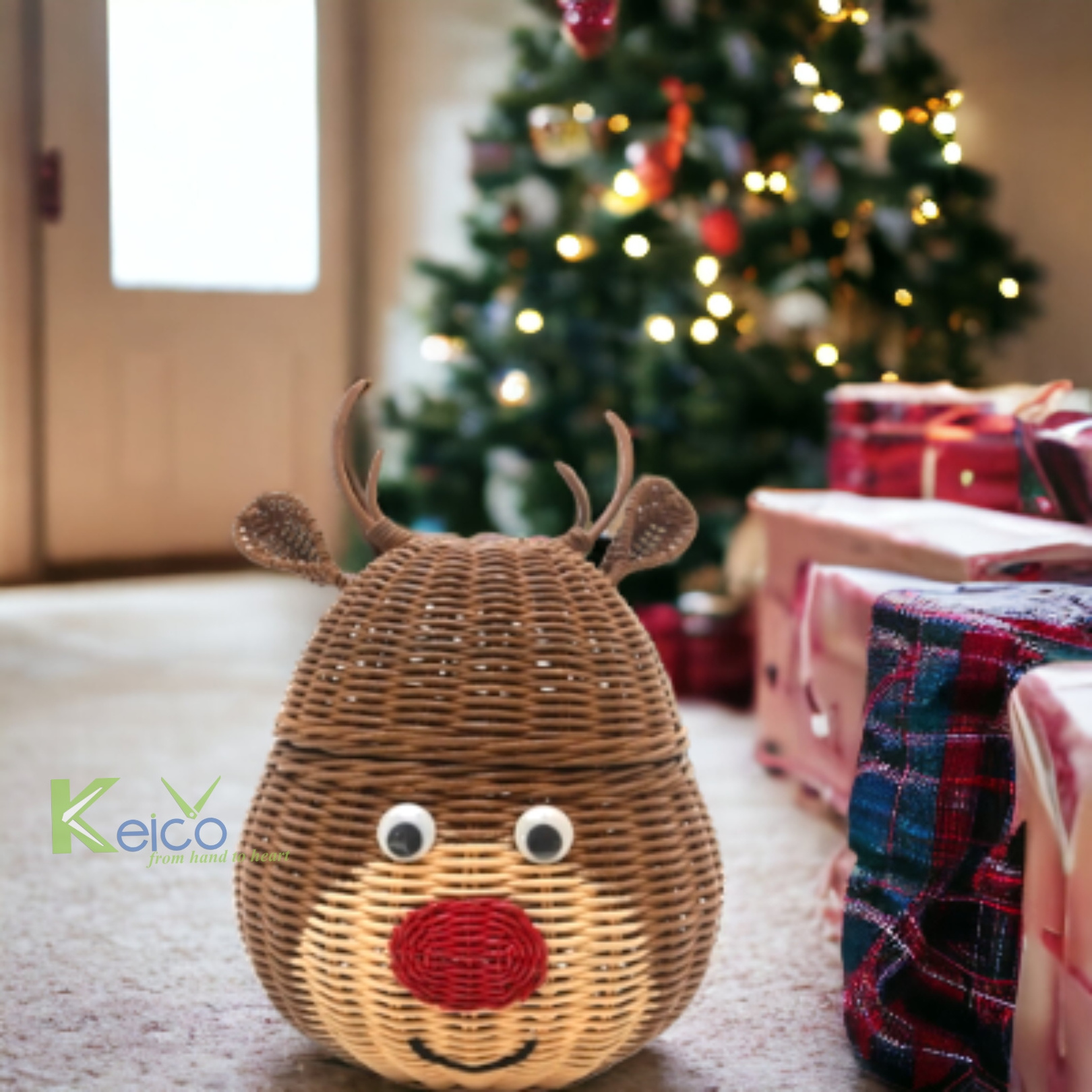 Hot Sale Christmas 2023 2024 Reindeer Wicker Rattan Basket, Brown Color With Red Noses Cute Storage Basket For Kids On Holiday