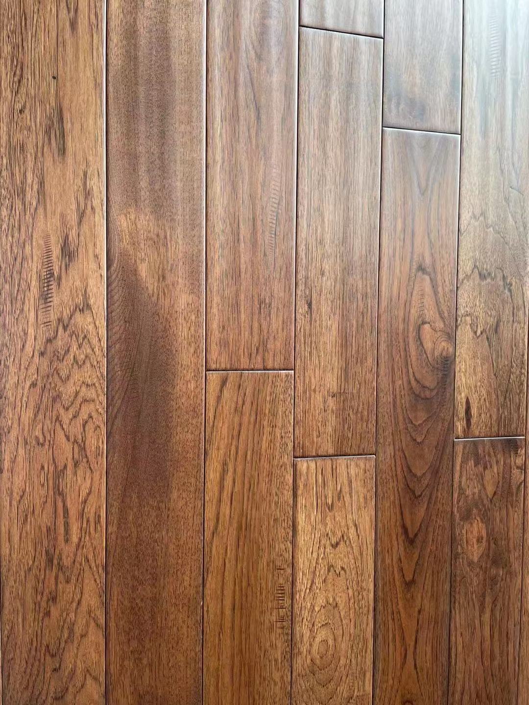 Hickory hardwood flooring / solid wooden floor