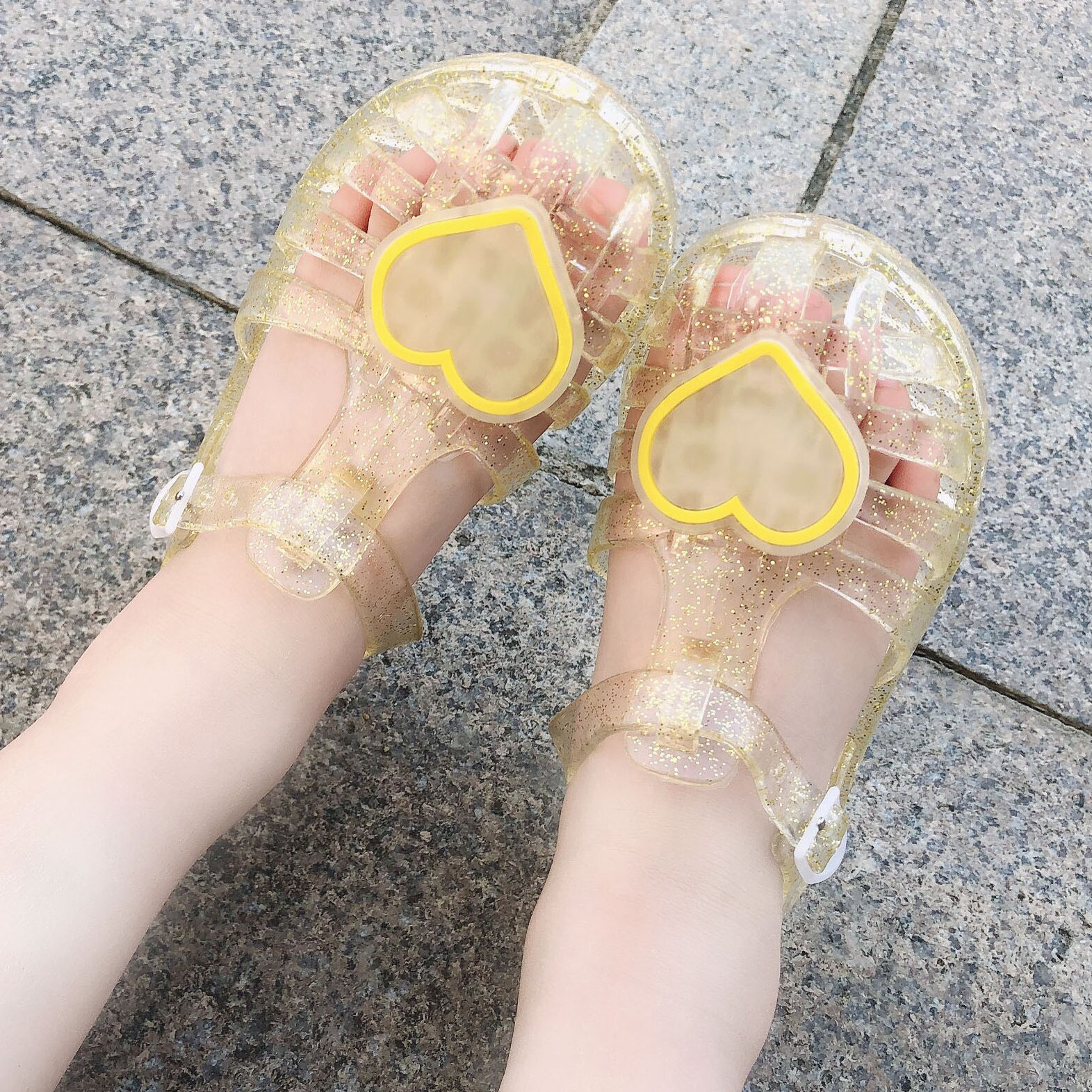 Optional Colors wholesale factory price flower heart shape outdoor beach pvc girls Kids children Jelly Sandals