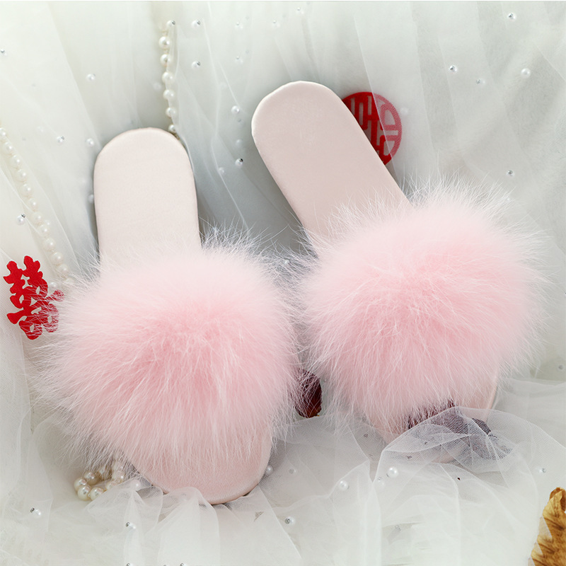 Bridal Party Slippers Sandals Home Wedding Bride Bridesmaid Slippers Fashion  Women Furry custom mongolian fur slides slippers