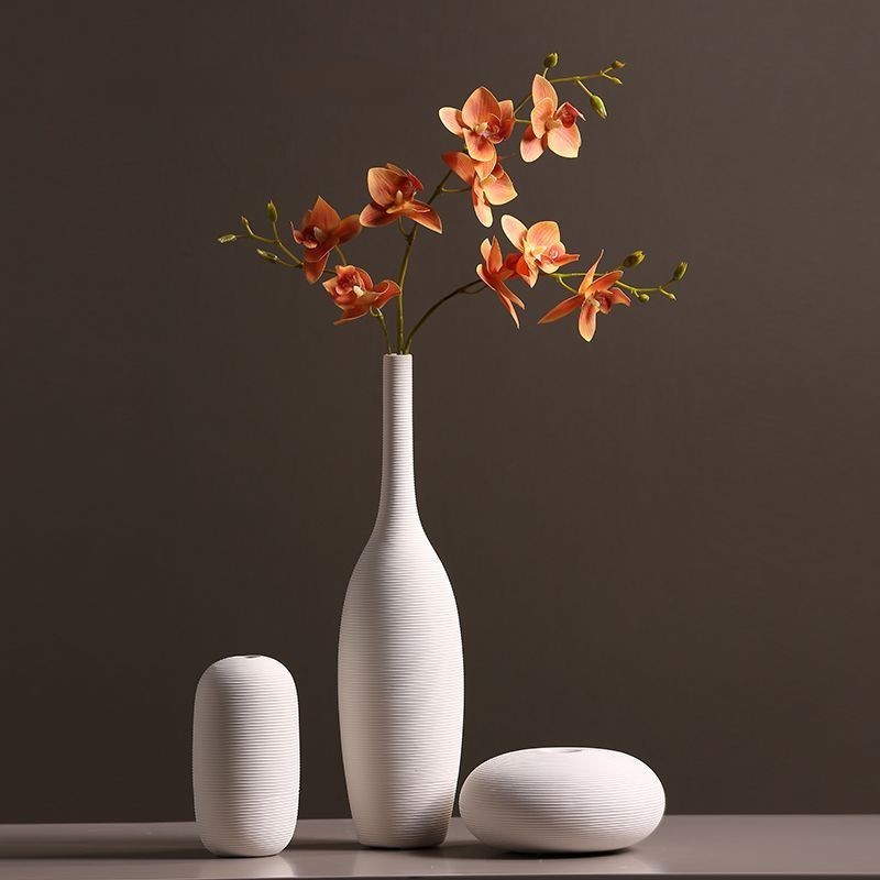 Wholesale Nordic Handmade Modern Irregular INS Ceramic Vase Plain White Flower Arrangement Ceramic Vases For Home Deco