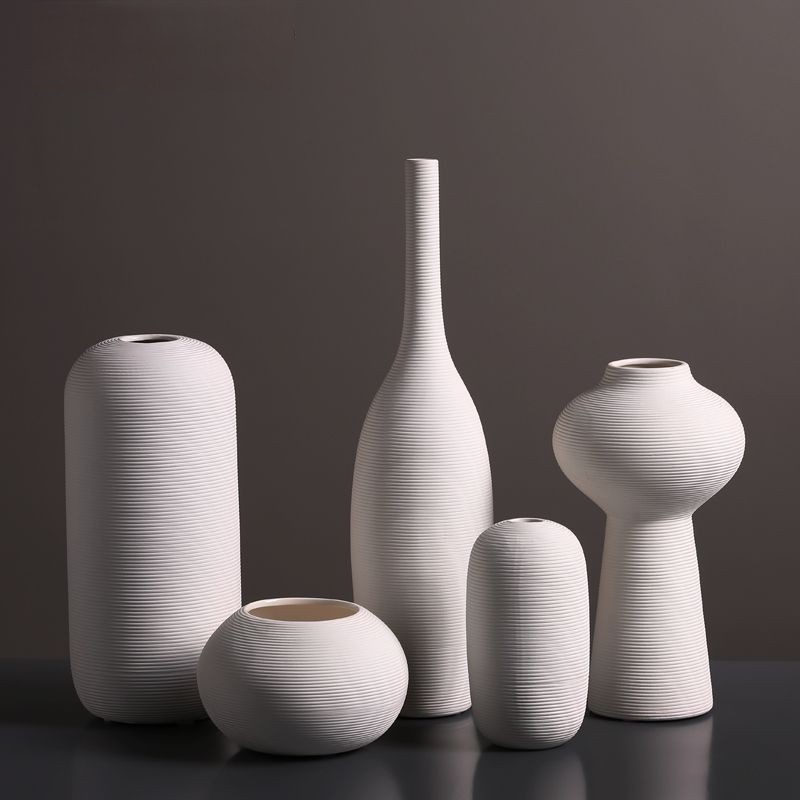 Wholesale Nordic Handmade Modern Irregular INS Ceramic Vase Plain White Flower Arrangement Ceramic Vases For Home Deco