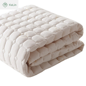 cheap quality breathable and washable quilted mattress protector bed pad