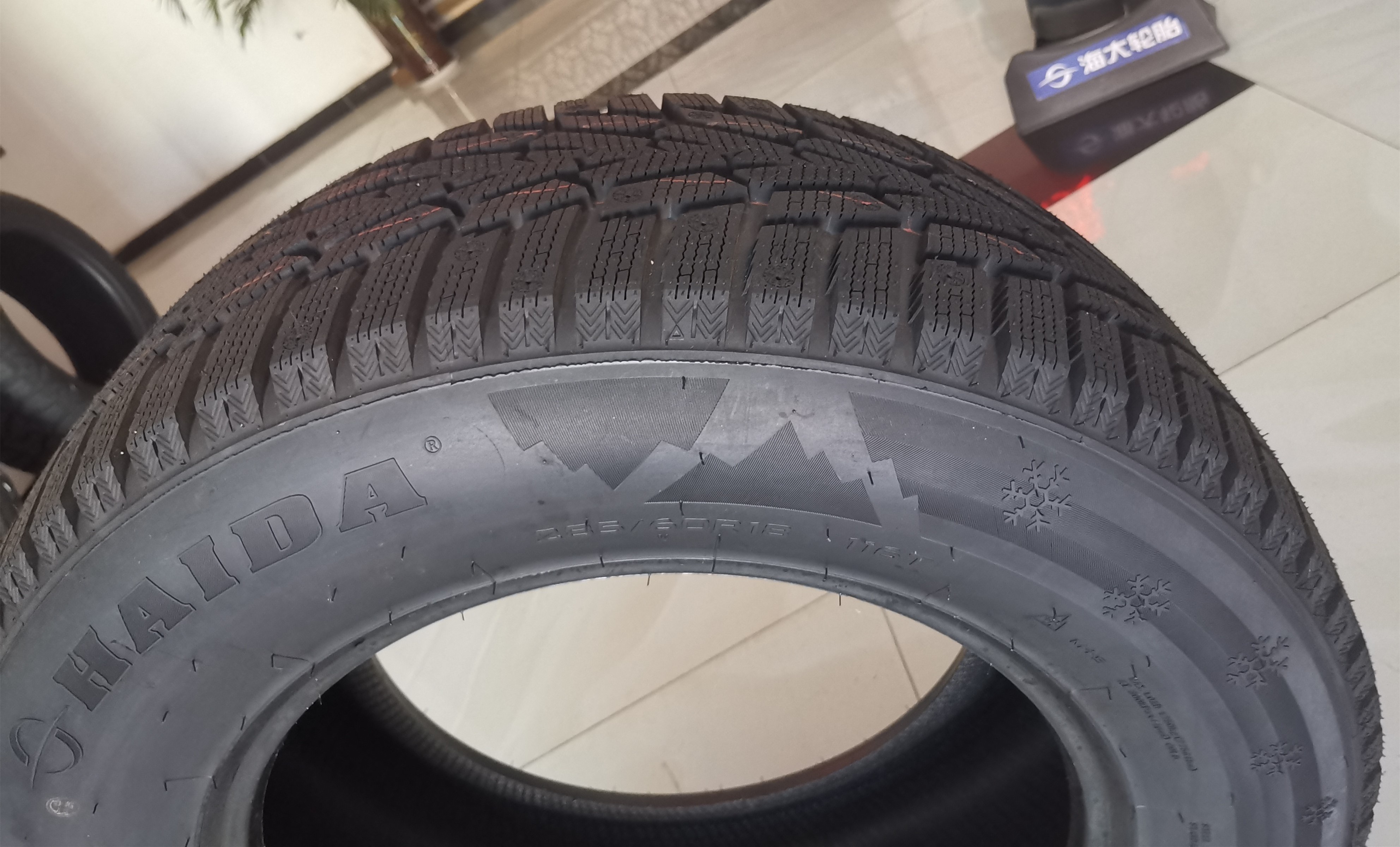 winter tyres for vehicles 235/45R18 98XL T  cheap wholesale tyres germany 235/45/18  winter tires car 235 45 R18