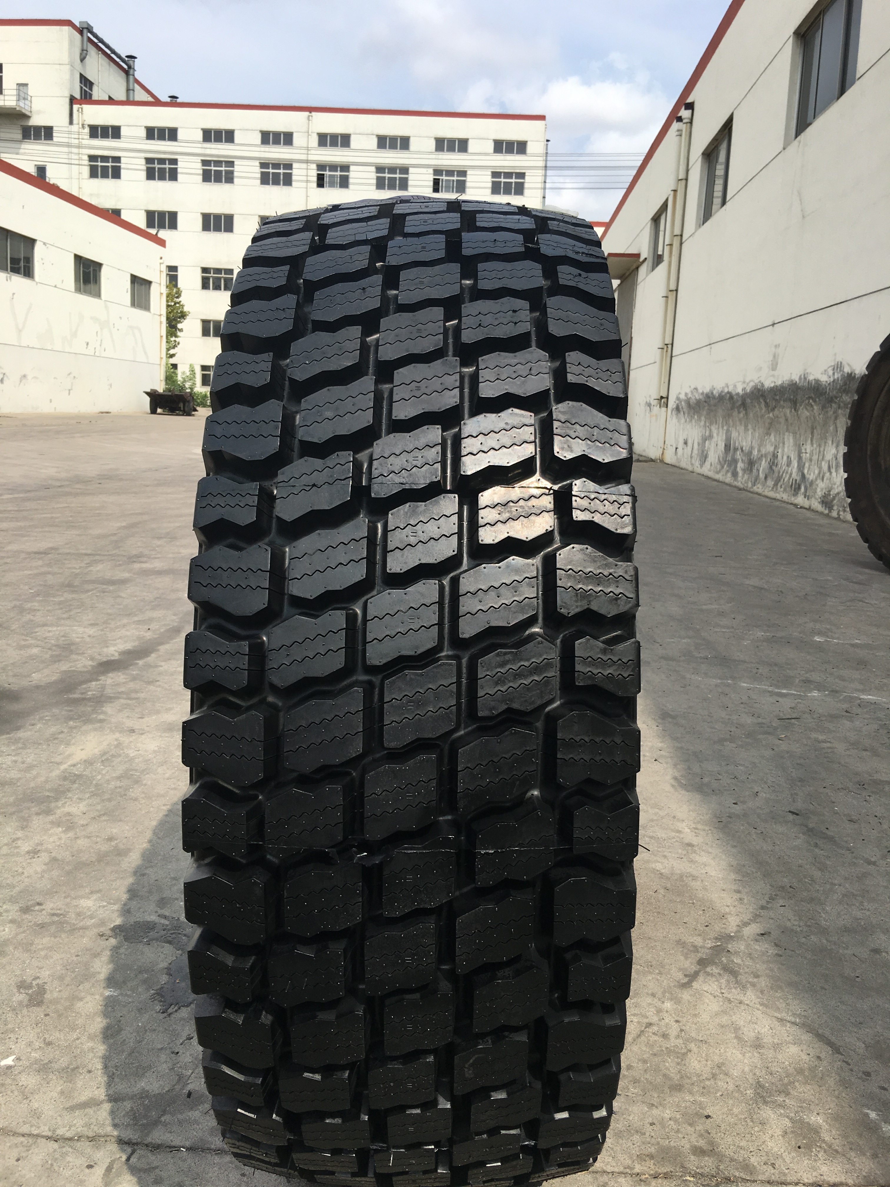 boto  HILO  BRAND Radial OTR tires  26.5r25  29.5r25  35/65r33