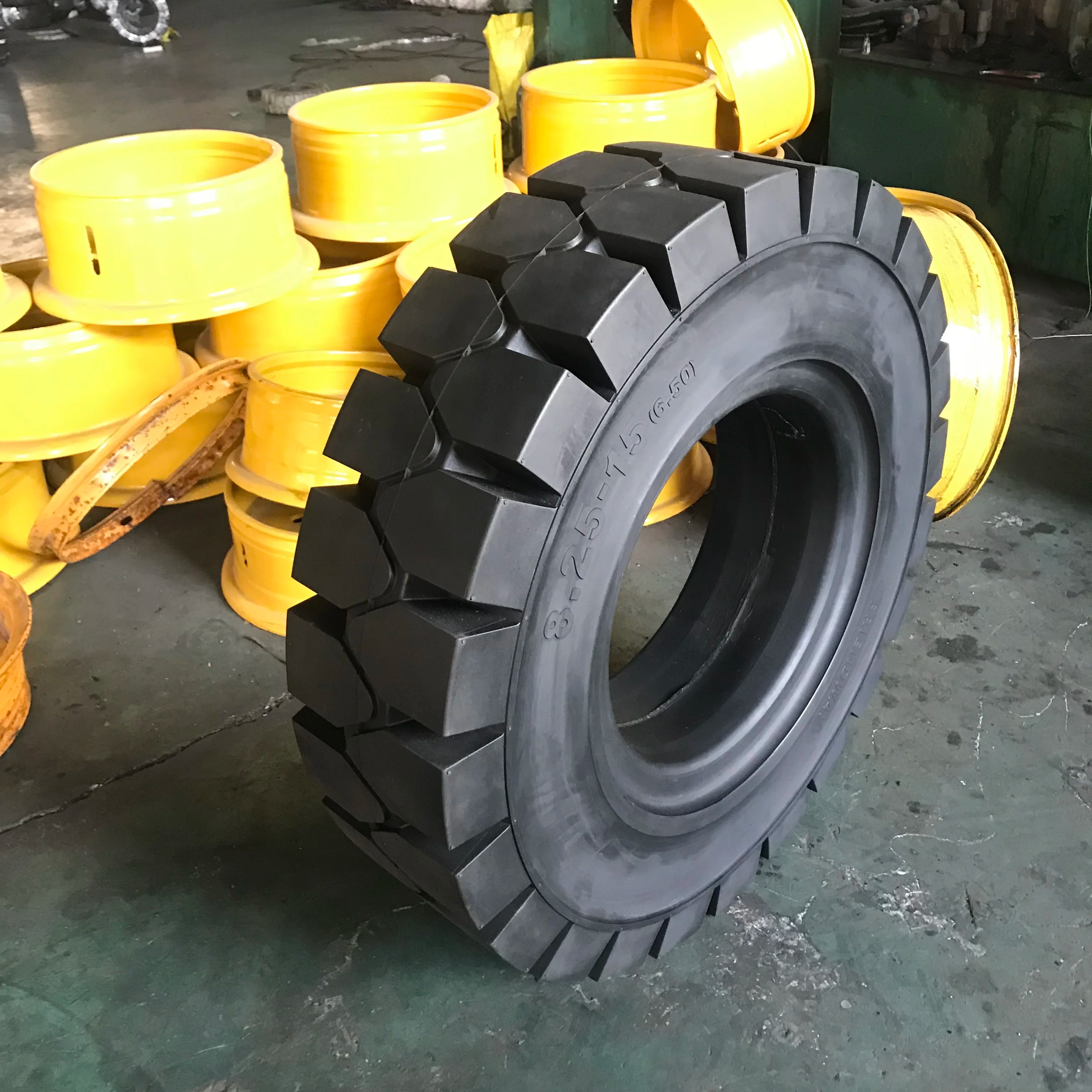 8.25-15 solid forklift tyre TOP Manufacturer wholesale price solid rubber tyre wheel for forklift tires 825-15 8.25*15