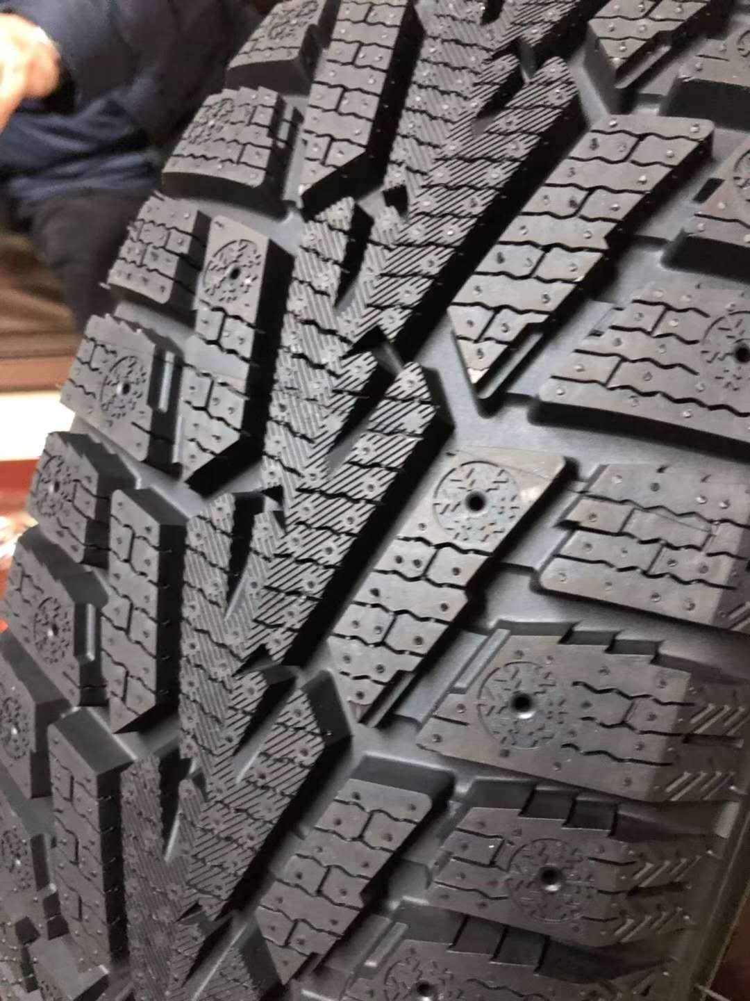 Winter tyre  car canada 265/65R17 265/70R17 Rim 8J  cheap wholesale tires haida tyre factory 265/65/17/ 265/70/17