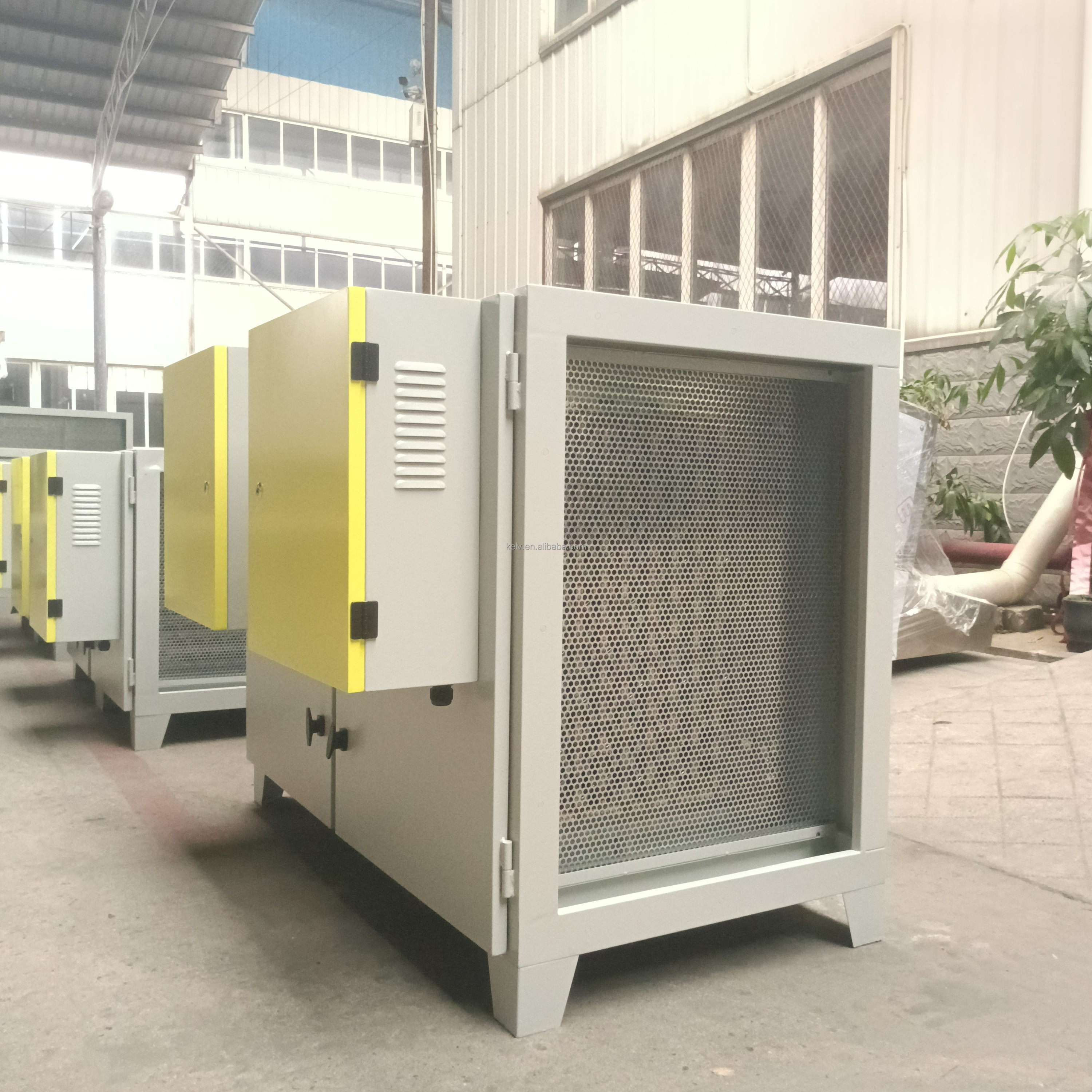 Yellow Color Smoke Oil Purifier 98% Purify Efficiency Environmental Protection Equipment