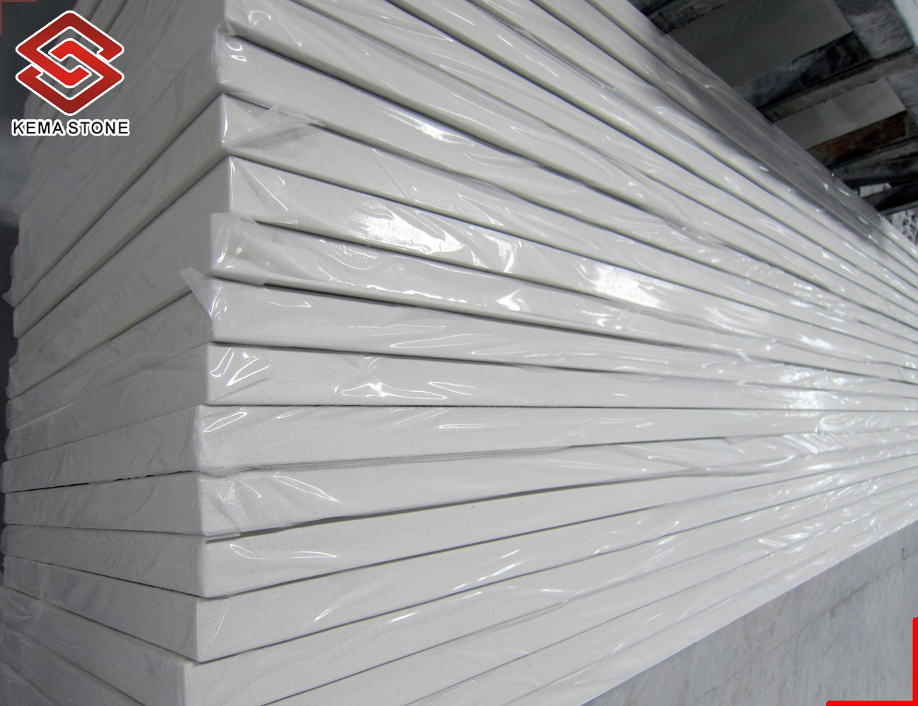 China Cheap Custom-made Prefab White Quartz Countertop with Straight Flat Eased Edge