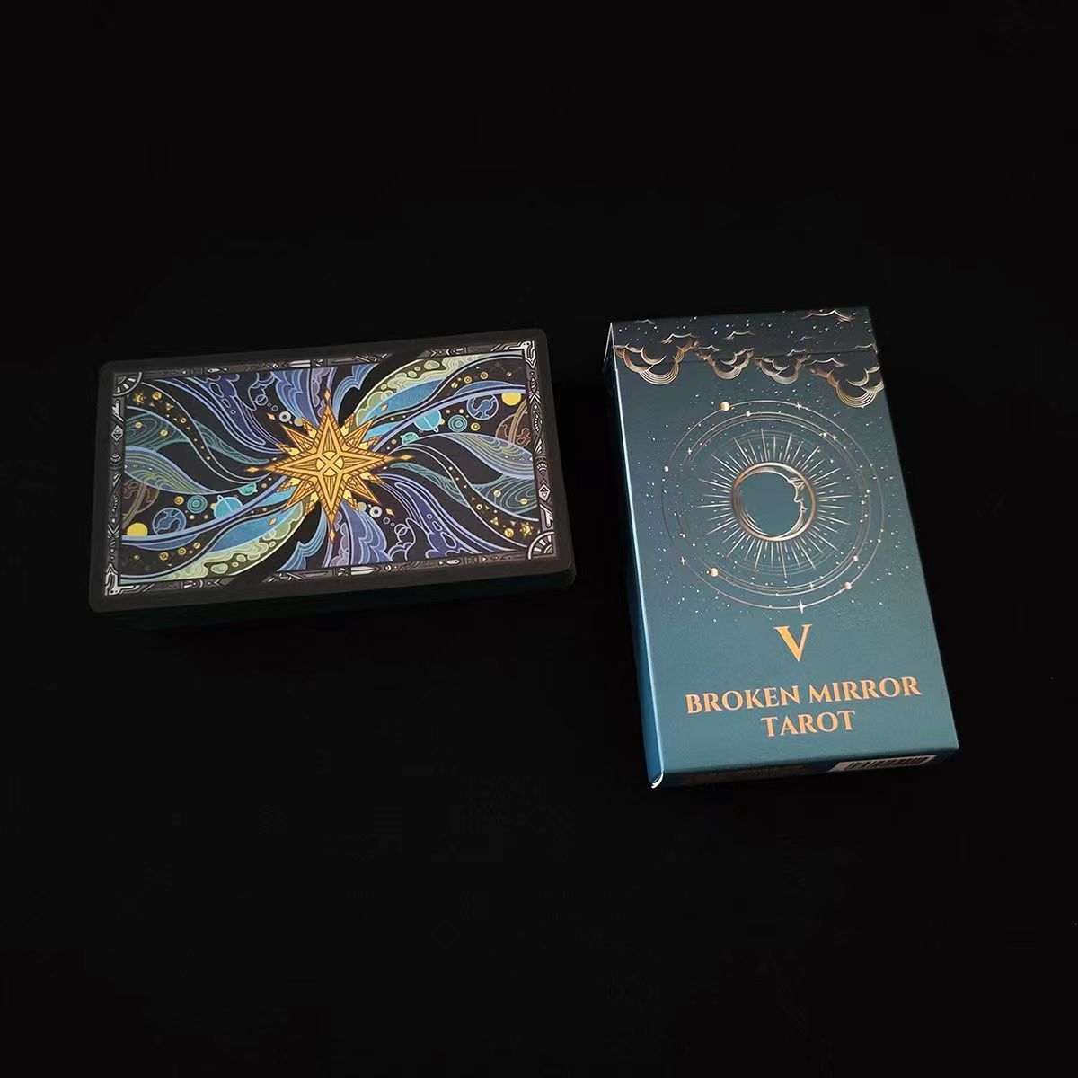 Custom Printing Gold Foil Stamping High Quality Golden Edge Side Tarot Cards With Magnetic Box