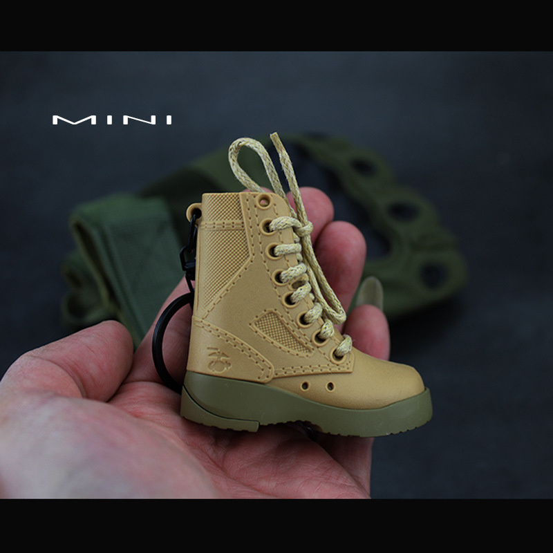 Factory Wholesale Military Boots Lighter Windproof Creative Keychain Personalized Shoe Cigarette Gas Lighter For Men Gift