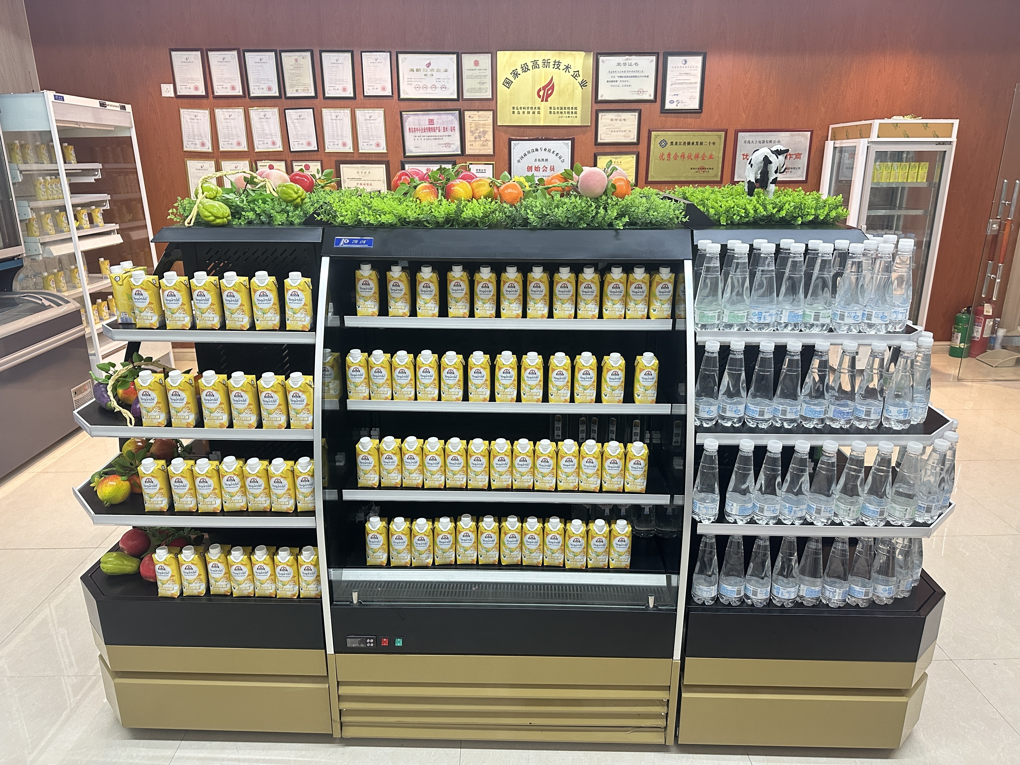 Kenkuhl Athena Group Supermarket Open Vertical Round Display Commercial Island Refrigeration