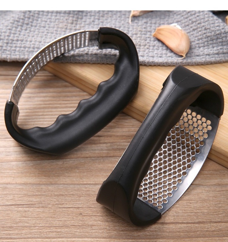 Eco Friendly Products 2023 garlic chopper Kitchen Gadgets Ginger Mincer Garlic Crusher Handheld Stainless Steel Garlic Press