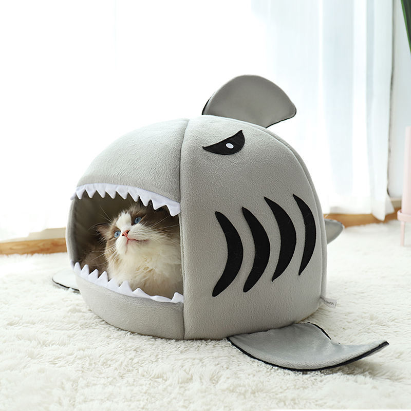 Wholesale Manufacturer Sharks Shape Warm Fluffy Cotton Cat House Pet Bed