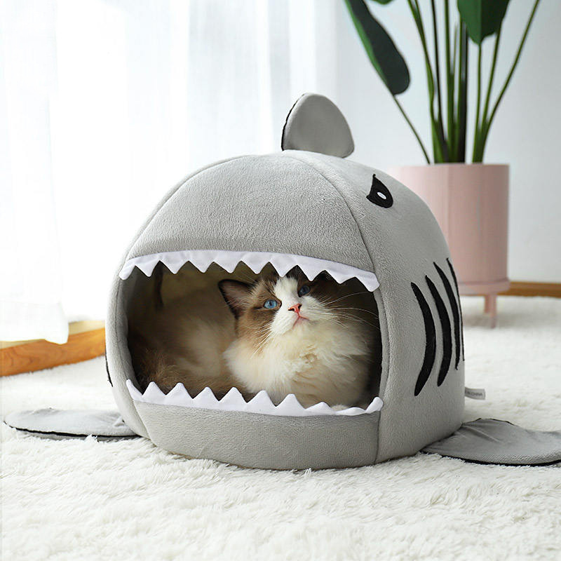 Wholesale Manufacturer Sharks Shape Warm Fluffy Cotton Cat House Pet Bed