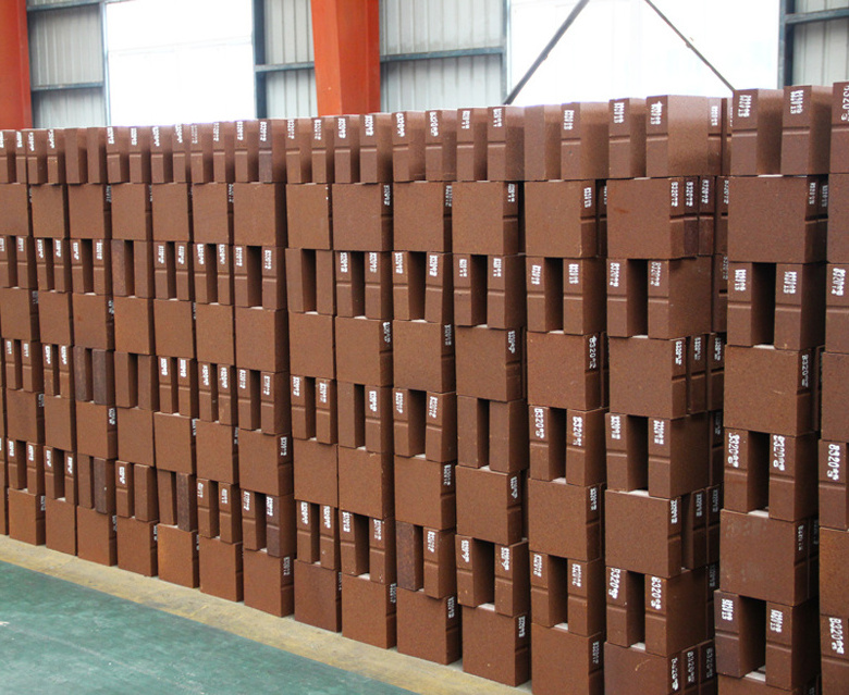 KERUI 95% Magnesium Brick MGO Refractory Brick Magnesia Iron Spinel Refractory Brick For Glass Kilns