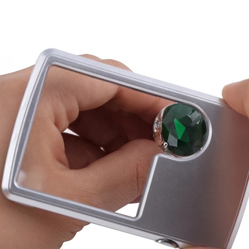 Mini magnifier with light 3x / 6x card type with LED Illumination Pocket Travel Magnifying Glass with LED Light