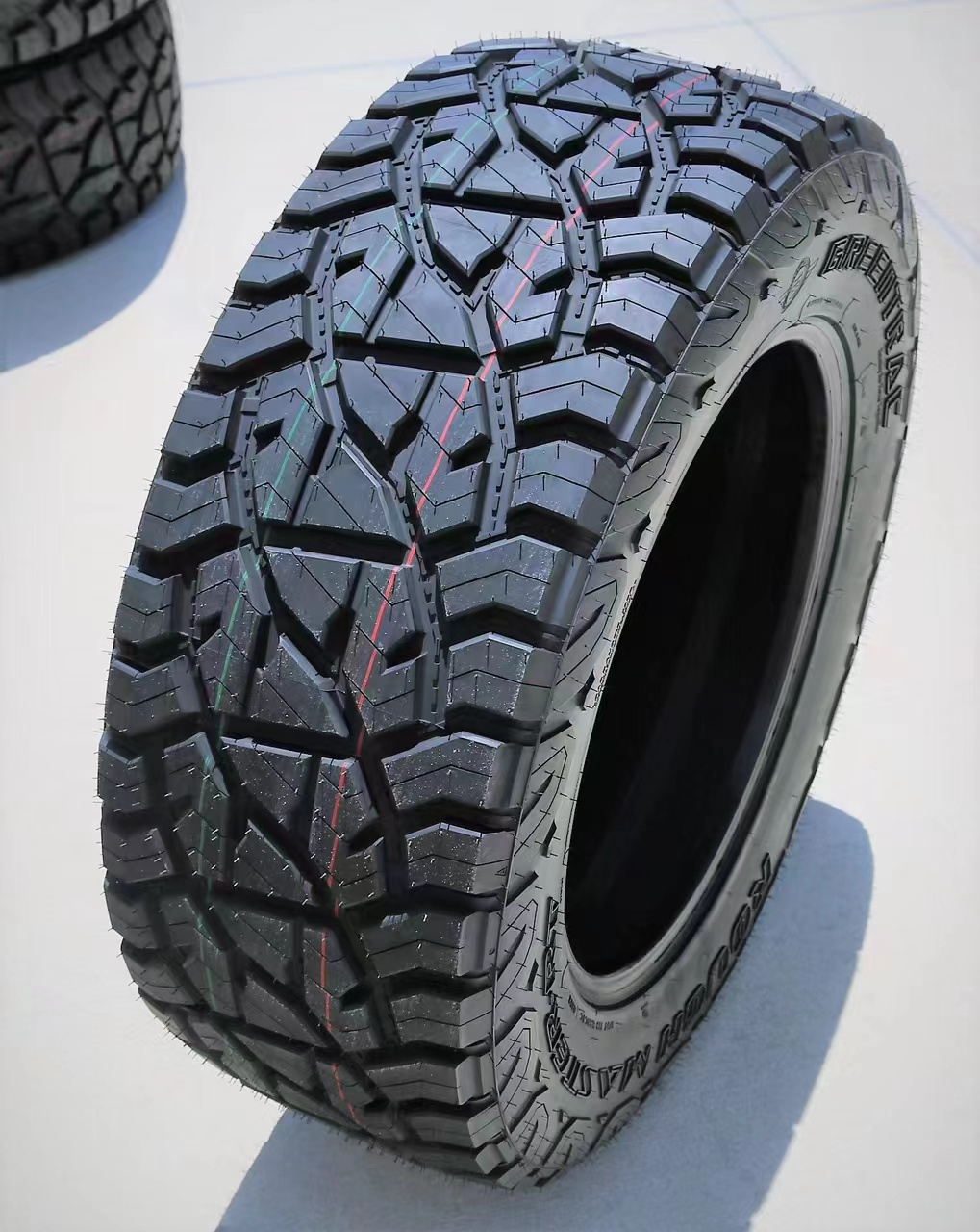 4WD LT285/70R17 LT275/70R17 LT265/70R17 SUV tire 4*4 tyres  tyre