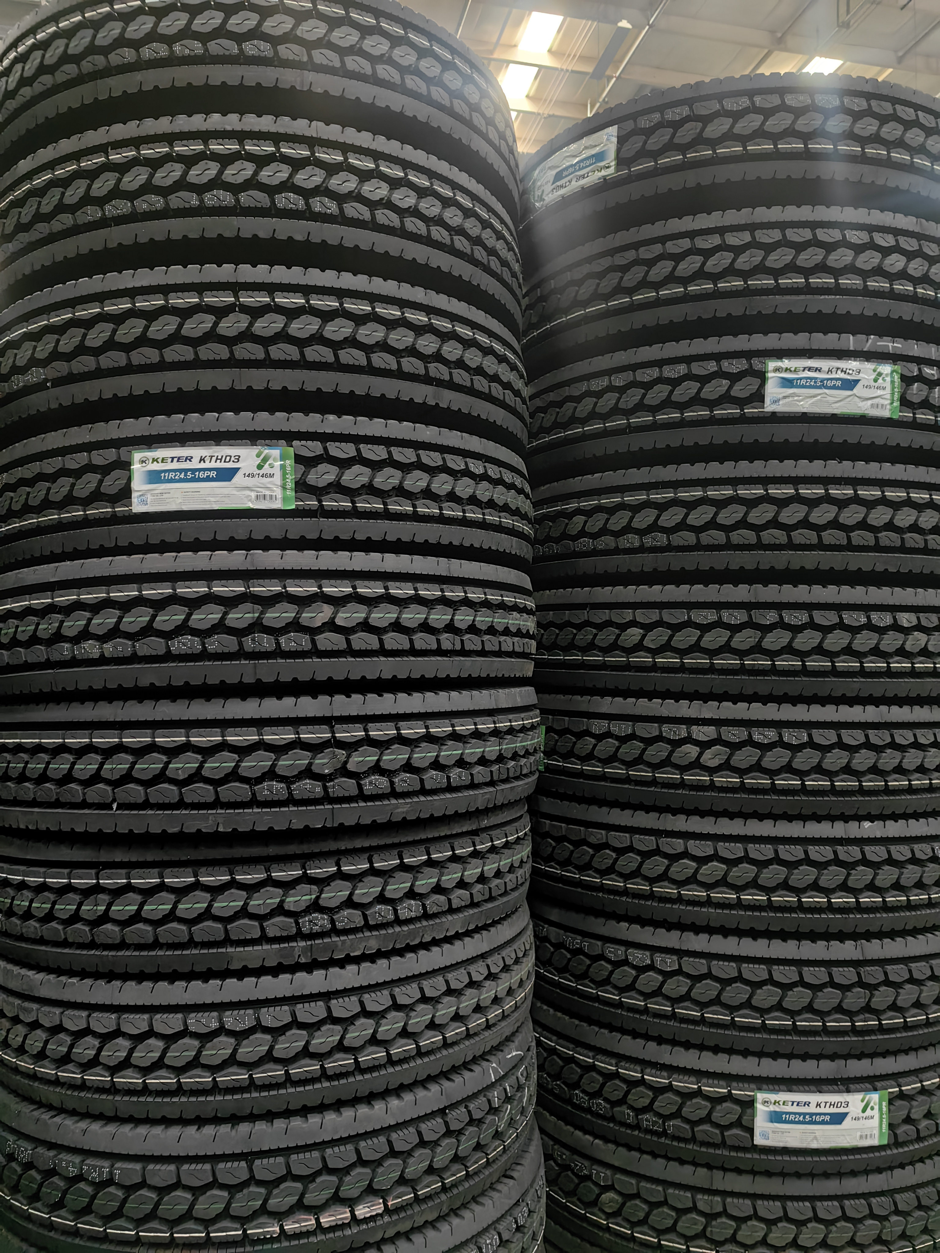 TRUCK TYRES  11R22.5 11R24.5  295/80R22.5 315/80R22.5llantas TBR bus light truck