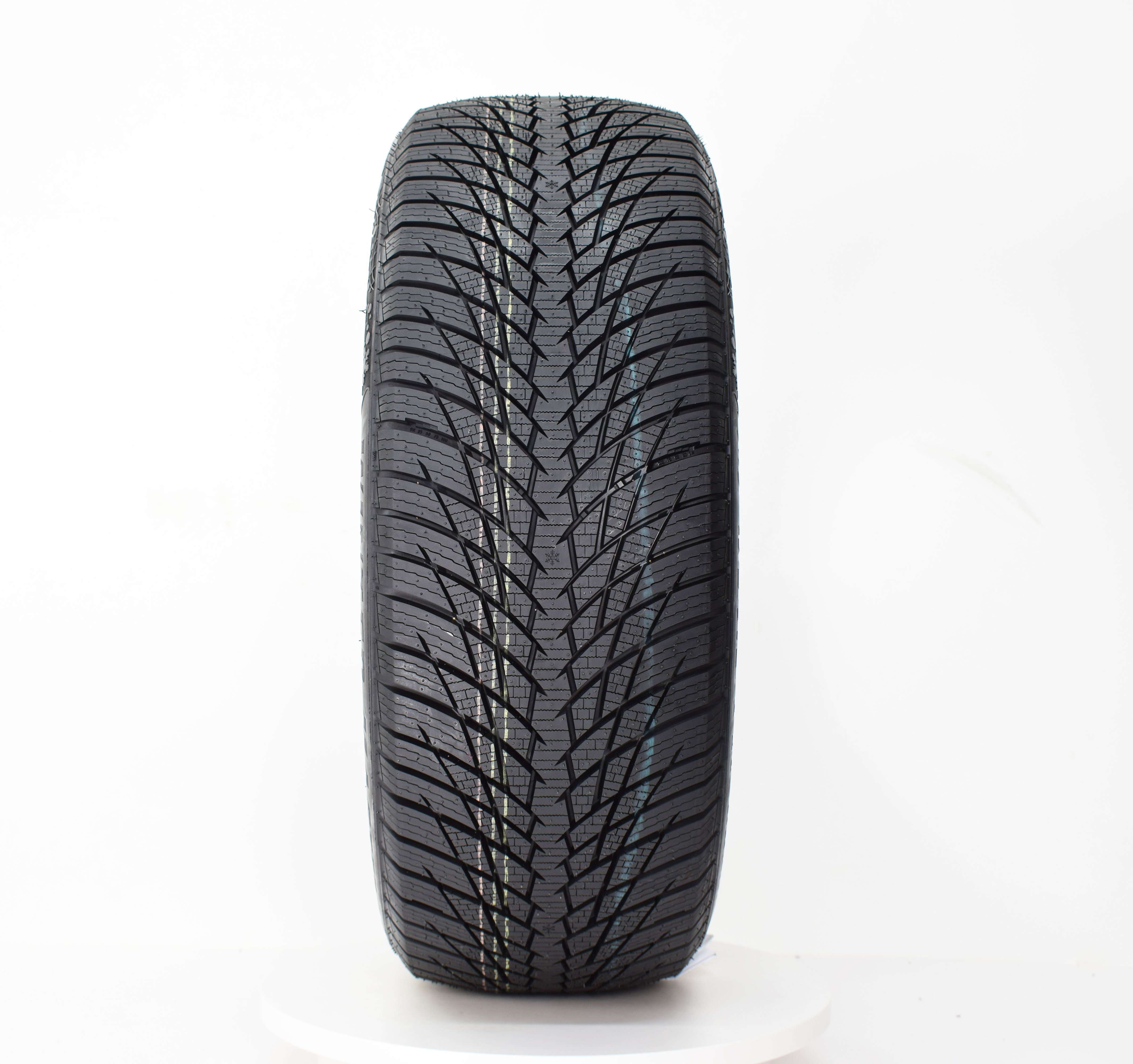 China Factory Winter Tyres unique pattern design 185/65R15 225/45R17 235/40R18