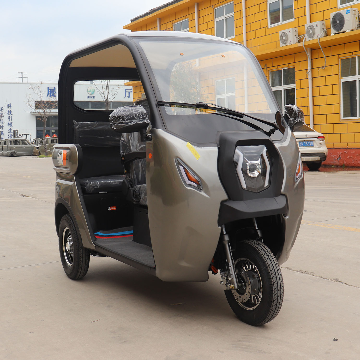 KEYU LEHU new 3 seater electric tricycle passenger battery tricycle pure electric bike 3 wheel