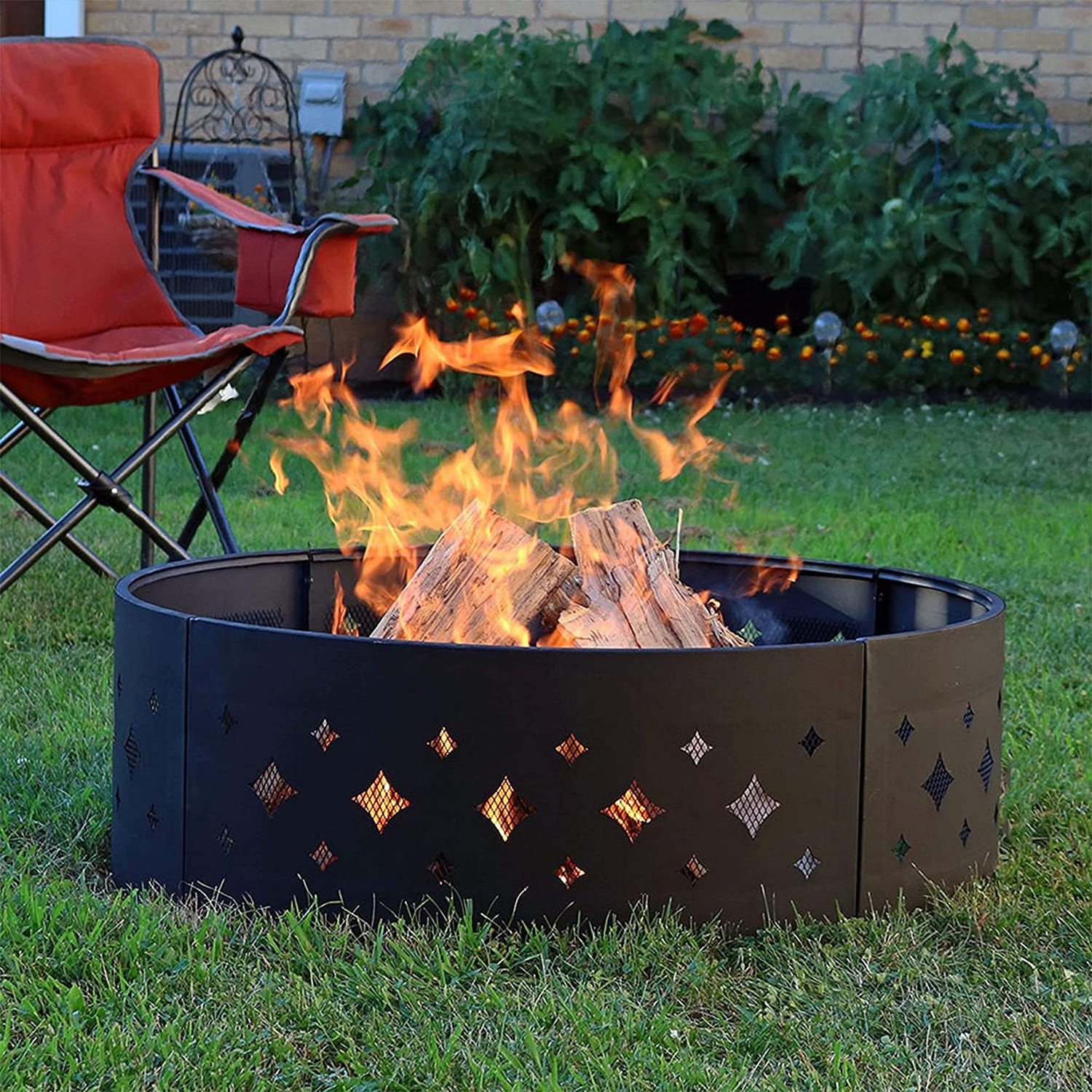 Modern Diamond Fire Pit Campfire Ring - Large Round Outdoor Heavy Duty Metal Wood Burning Firepit with Fire Poker  36 Inch