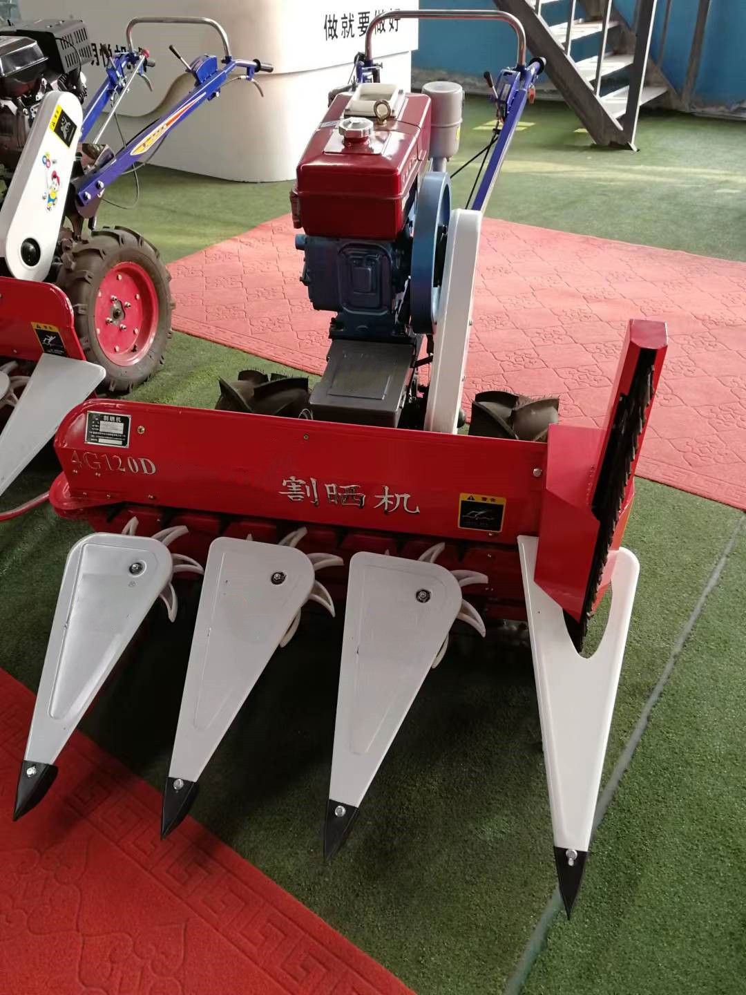 Farm Use Labor Saving Alfalfa Harvester Machine Convenient Operation Green Alfalfa Reaper Harvesting Equipment